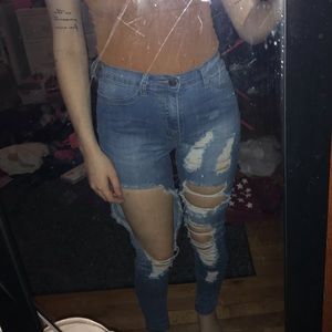 Fashion nova ripped jeans